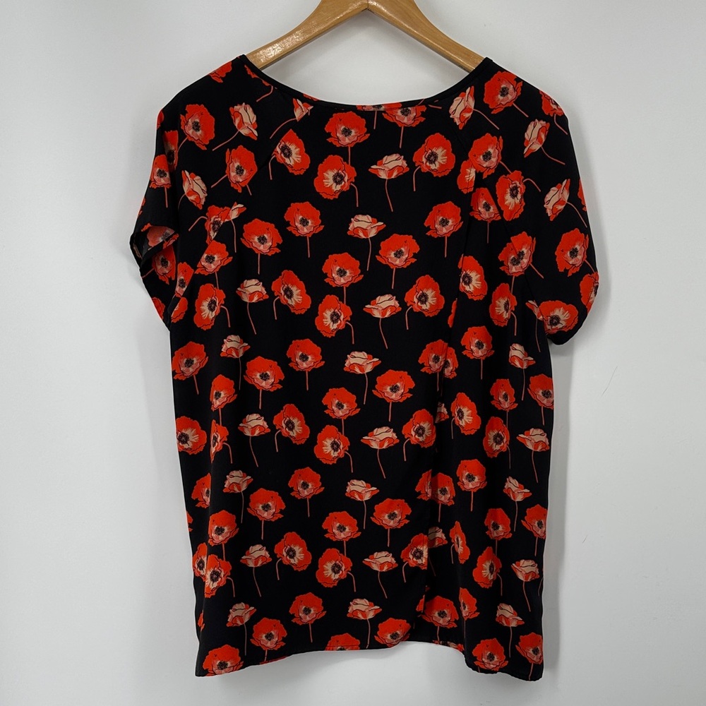 CAbi Black and Red Poppy Print Short Sleeve Top - Picture 4 of 6